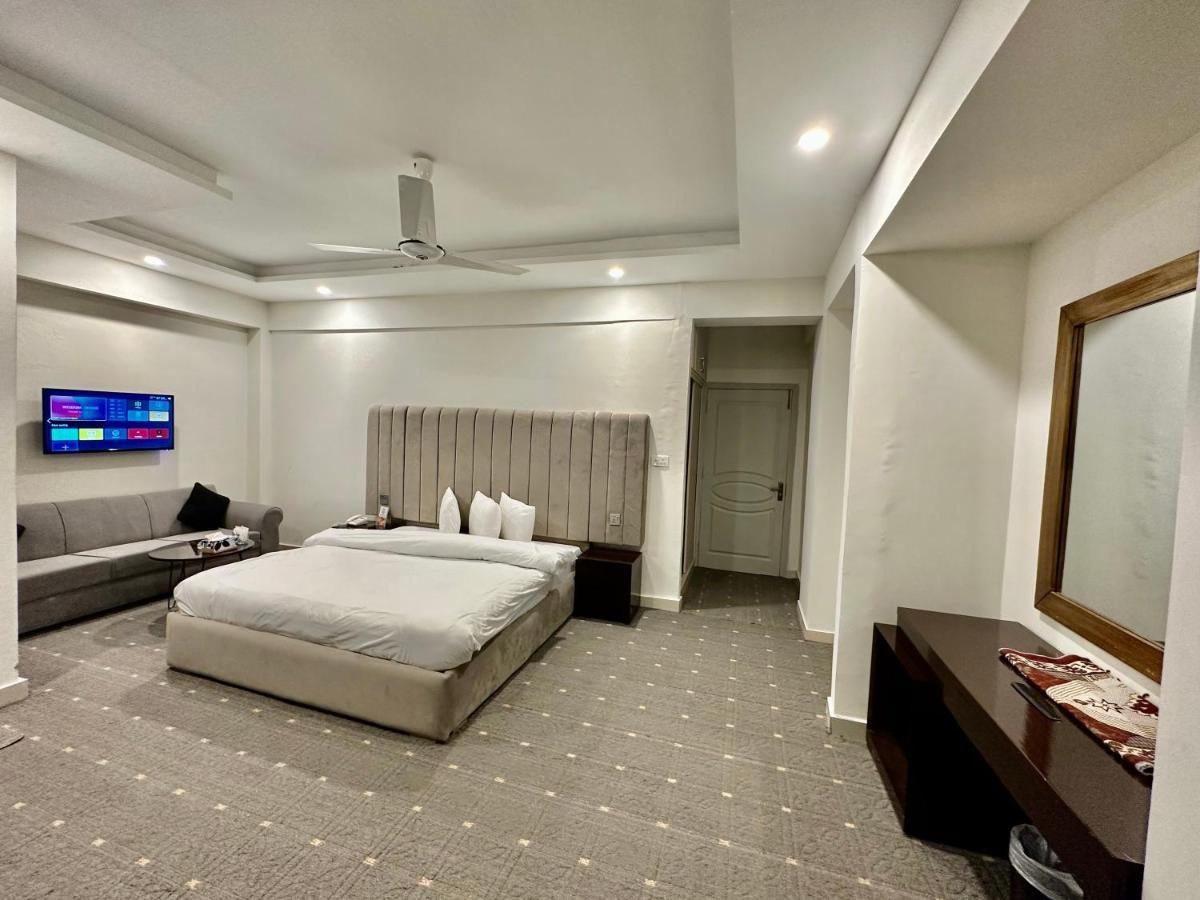 Mudan Hotel And Suite Islamabad Habitación foto
